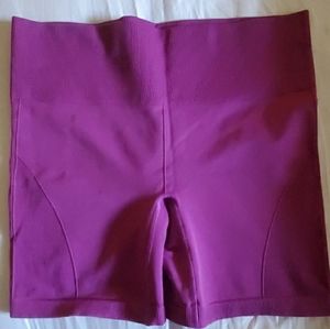 LULULEMON sculpt Shorts size 10